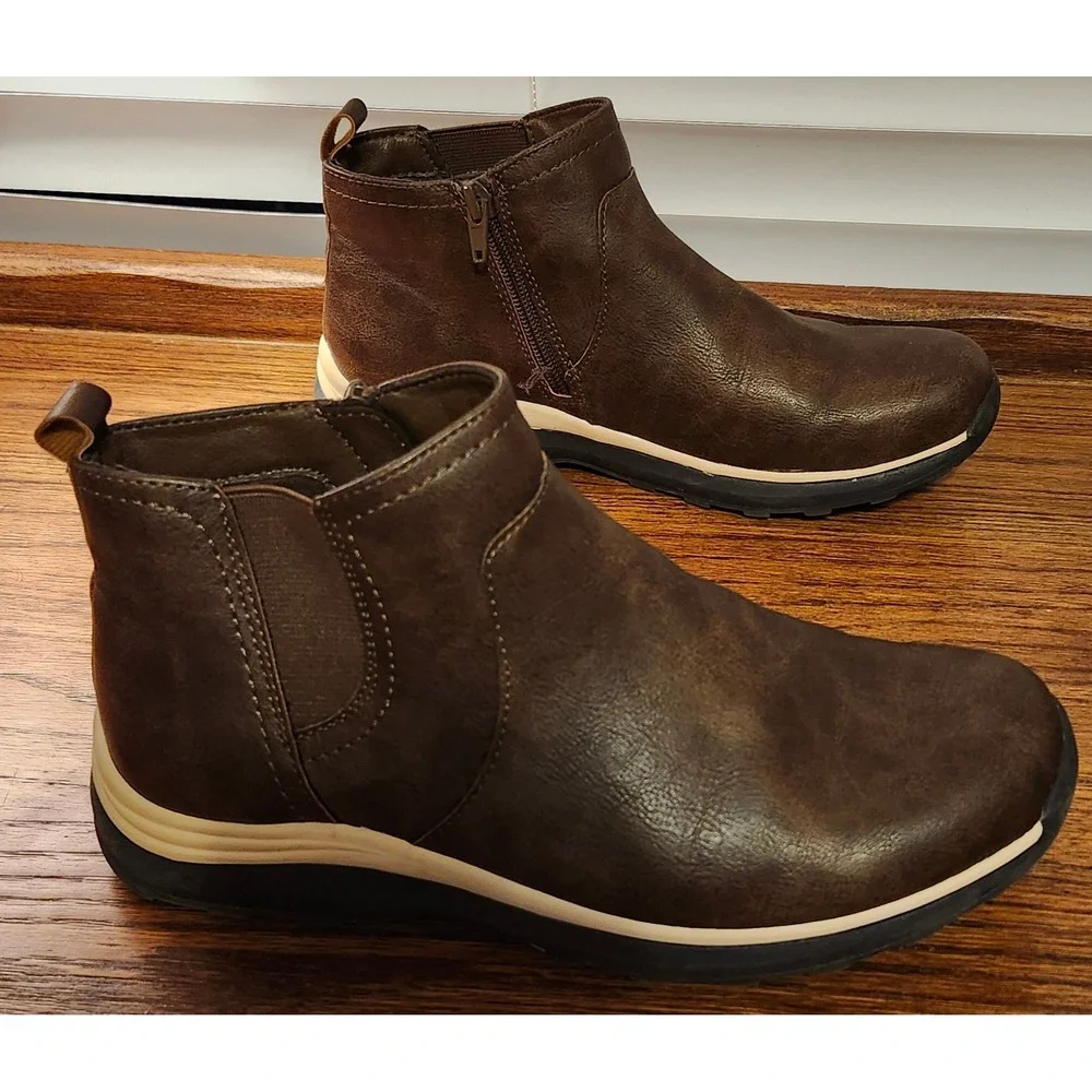 Baretraps Adelaide Dark Brown Ankle Boots Side Zip Comfort Booties Womens 7M